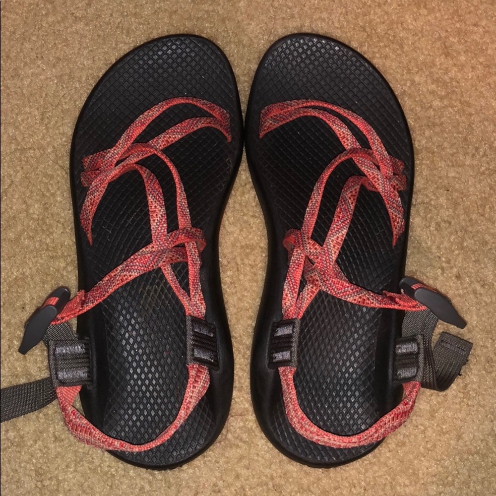 Pink chacos